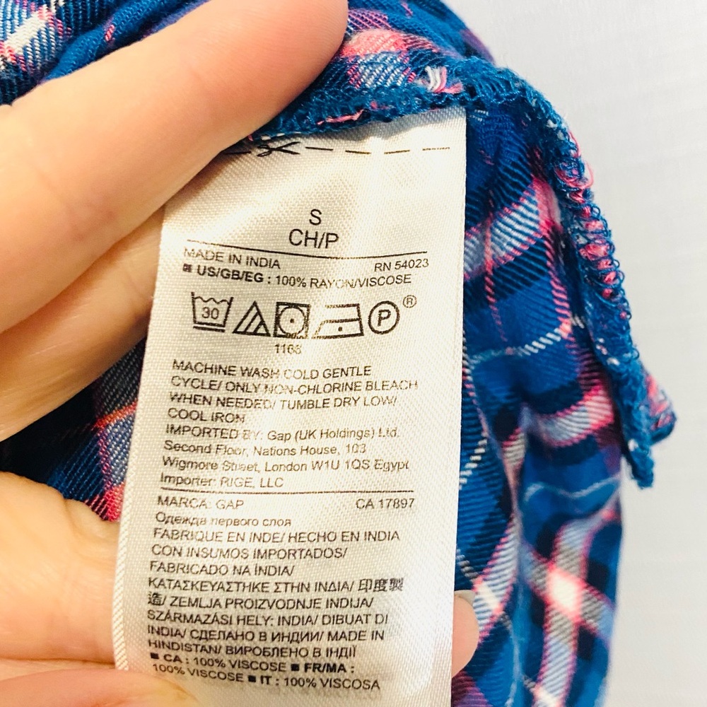 GAP• classic blue pink plaid oversized cap sleeve pop over top small - Picture 3 of 7